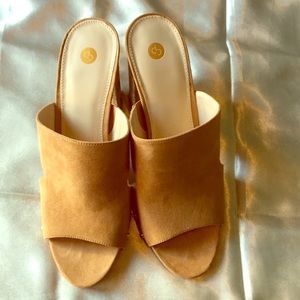 Tan mule shoes